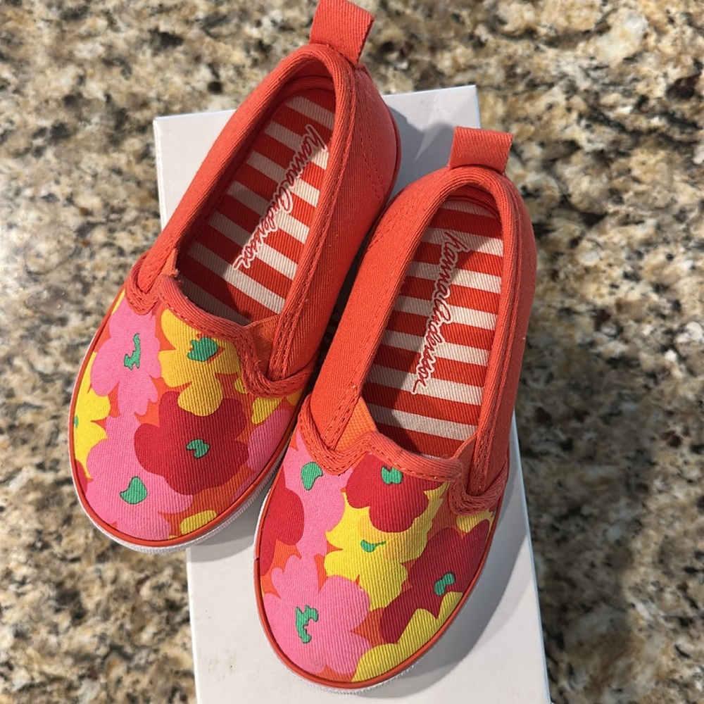 Hanna Andersson Red and Pink Floral Slip On Sneakers - Little Girls - New In Box - Picture 3 of 6